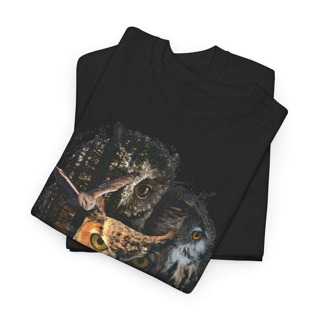 Shadows of the Forest Unisex  T-Shirt – Nordisches Natur-T-Shirt mit Eulen und Wolf Motiv