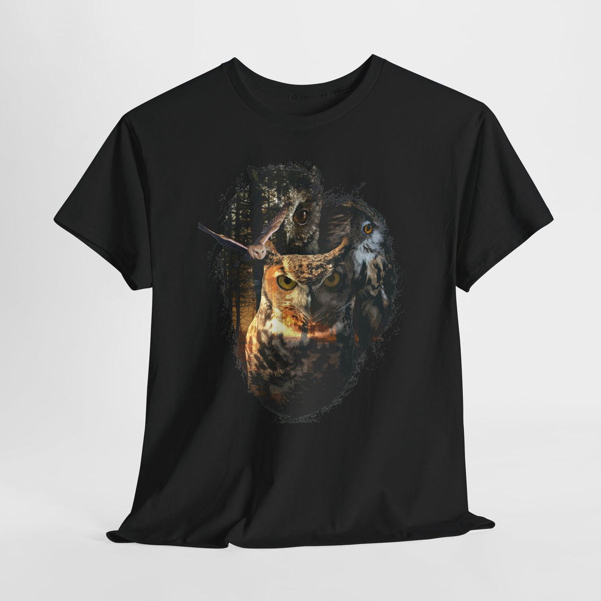 Shadows of the Forest Unisex  T-Shirt – Nordisches Natur-T-Shirt mit Eulen und Wolf Motiv