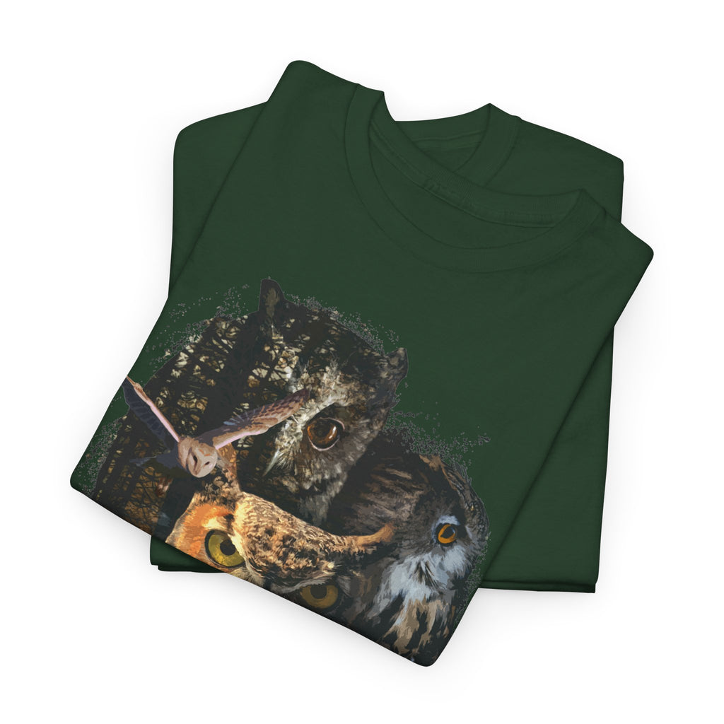 Shadows of the Forest Unisex  T-Shirt – Nordisches Natur-T-Shirt mit Eulen und Wolf Motiv