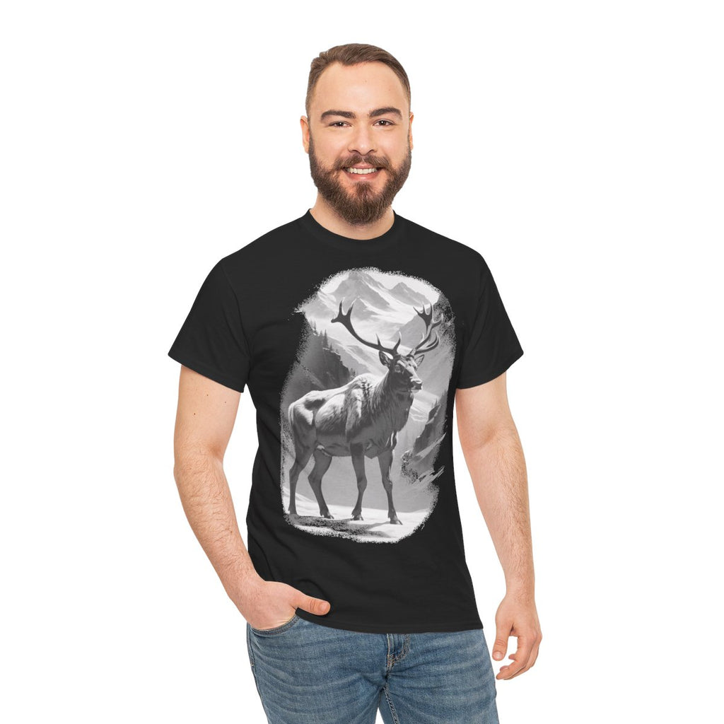 König der Alpen: Majestätischer Hirsch – Unisex T-Shirt