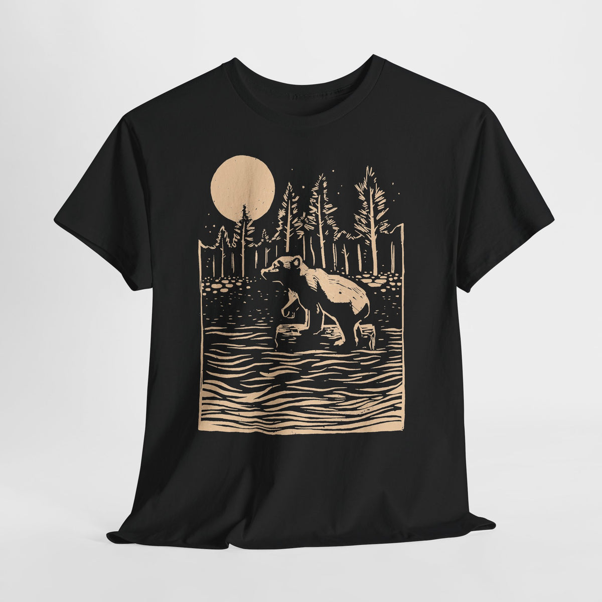 Braunbär T-Shirt Unisex | Bär im Fichtenwald Nordisch Graphic Shirt